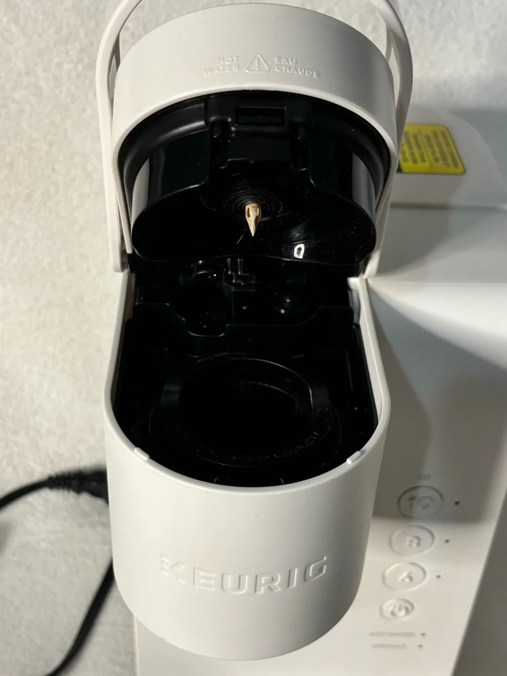 Keurig White Single-Serve Coffee Maker with Blue Indicator Lights